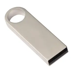 Kovový USB kľúč s kapacitou 4 GB